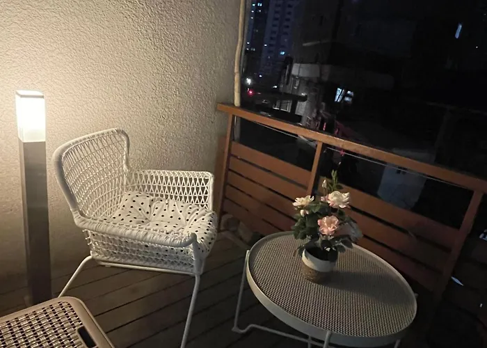 The White House Apartment *