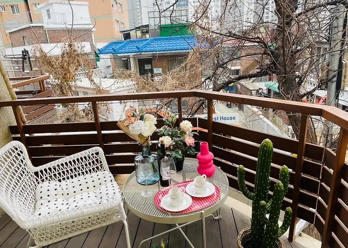 The White House Apartment